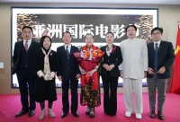 衣媞镁娜创始人王海燕出席亚洲国际电影节新闻发布会